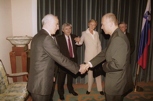 Privatni: vodstvo banke Societe Generale, ki je prevzela banko SKB, na obisku pri premierju