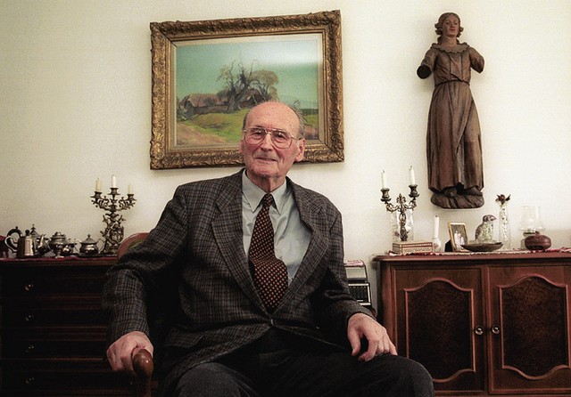 Bogdan Osolnik, predsednik Zbora odposlancev slovenskega naroda iz leta 1943, trikratni častni občan (Trebnje 1980, Novo mesto 1980, Kočevje 1983)