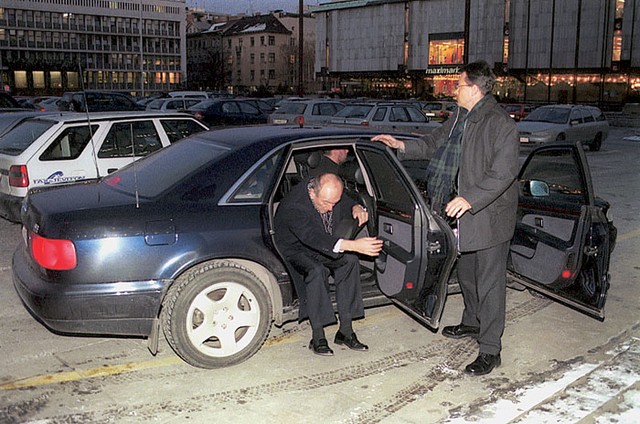 Premierjev bivši audi Premierjev bivši audi