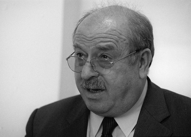 Jože Stanič - predsednik uprave Gorenje, član nadzornih svetov LHB Frankfurt, Banke Celje, Petrola, Slovenske izvozne družbe, v preteklosti direktor TIM Laško (1984-87), Ljubljanske banke Celje (1980-84), Pivovarne Laško (1974- 80) Jože Stanič - predsednik uprave Gorenje, član nadzornih svetov LHB Frankfurt, Banke Celje, Petrola, Slovenske izvozne družbe, v preteklosti direktor TIM Laško (1984-87), Ljubljanske banke Celje (1980-84), Pivovarne Laško (1974- 80)