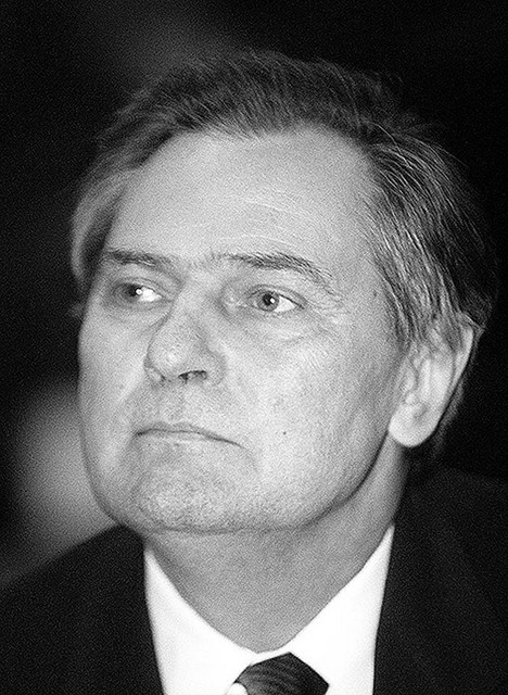 dr. Jože Glogovšek - predsednik uprave NKMB, član nadzornih svetov DZS, Večera in Infond IS dr. Jože Glogovšek - predsednik uprave NKMB, član nadzornih svetov DZS, Večera in Infond IS
