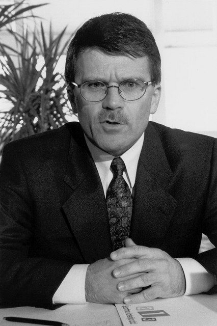Stanislav Valant - direktor Nacionalne finančne družbe, član nadzornih svetov Petrola, Krke in Etola, predsednik Smučarske zveze Slovenije Stanislav Valant - direktor Nacionalne finančne družbe, član nadzornih svetov Petrola, Krke in Etola, predsednik Smučarske zveze Slovenije