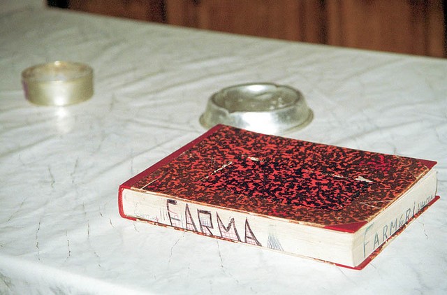 Edina relikvija mega farme Edina relikvija mega farme