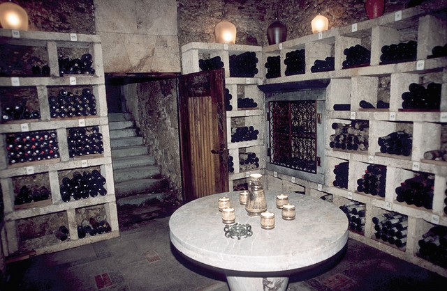 Grajska vinoteka na gradu Brdo Grajska vinoteka na gradu Brdo