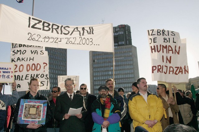 Letošnji apel: izbrisani so brez svojih ravic že enajsto leto