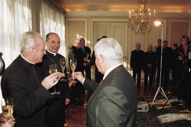 Očeta: Nadškof Rode in škof Kramberger Očeta: Nadškof Rode in škof Kramberger