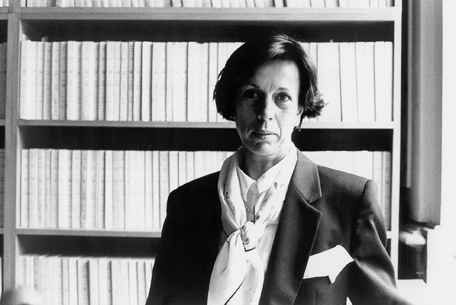 Dr. Mirjam Škrk leta 1992 Dr. Mirjam Škrk leta 1992