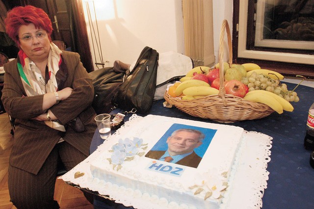 V štabu zmagovalcev: Sanader za desert