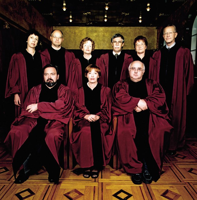 Ustavni sodniki: dr. Mirjam Škrk, dr. Zvonko Fišer, mag. Marija Krisper Kramberger, dr. Ciril Ribičič, Milojka Modrijan, Jože Tratnik, dr. Janez Čebulj, dr. Dragica Wedam Lukić in Lojze Janko