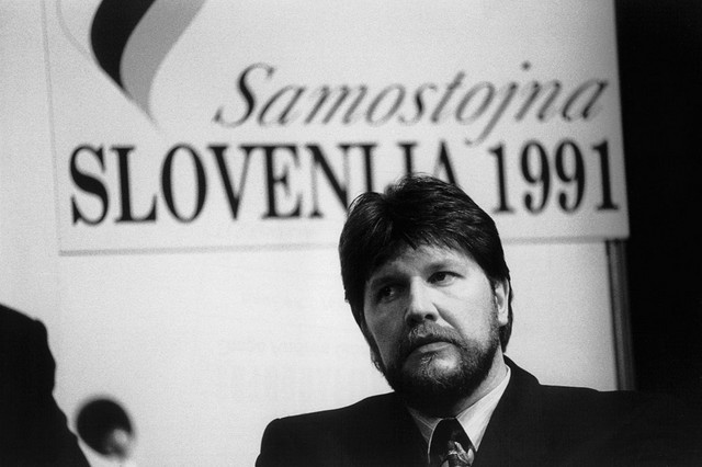 Igor Bavčar, leta 1992 minister za notranje zadeve Igor Bavčar, leta 1992 minister za notranje zadeve