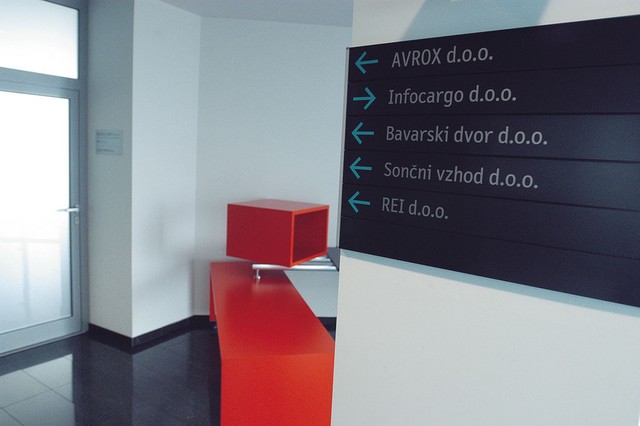 Ovnova Sončni vzhod in Infocargo Ovnova Sončni vzhod in Infocargo
