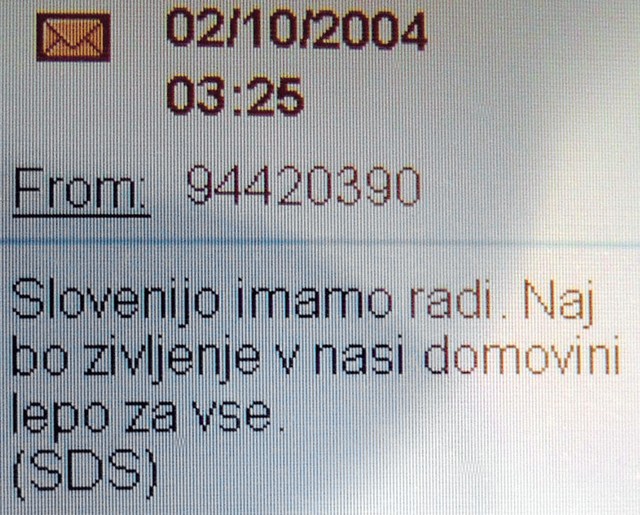 Kršitev volilnega molka: med 70.000 SMS-i, ki jih je SDS naročila pri Simobilu, jih je kar nekaj prispelo na dan volilnega molka. Kršitev volilnega molka: med 70.000 SMS-i, ki jih je SDS naročila pri Simobilu, jih je kar nekaj prispelo na dan volilnega molka.