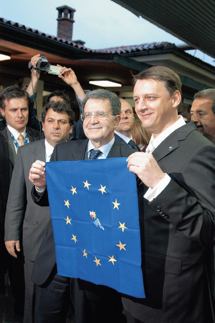 Romano prodi in Tone Rop na mejnem prehodu v Novi Gorici, 30. april