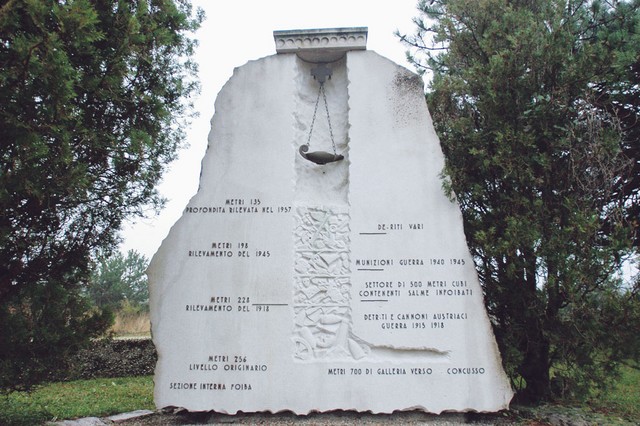 Prerez bazoviške fojbe