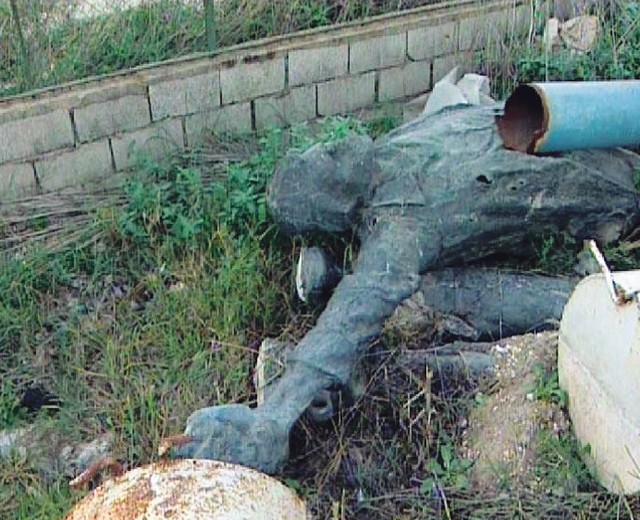Blizu Opuzena: memocid - ne na smetišču zgodovine, ampak samo na smetišču Blizu Opuzena: memocid - ne na smetišču zgodovine, ampak samo na smetišču