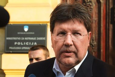 Padli tajkun št. 1 - Igor Bavčar Padli tajkun št. 1 - Igor Bavčar