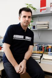 Marko Košak, Ekonomska fakulteta v Ljubljani: &raquo;V bližnji prihodnosti se bo usodnost državnega lastništva bank demonstrirala predvsem pri (so)vplivanju na izbor članov menedžmenta teh bank.&laquo;