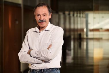 Mojmir Mrak, ekonomist: &ldquo;Nimam nič proti temu, da lastništvo države v NLB zmanjšamo na 25 odstotkov plus eno delnico, a pod pogojem, da dobimo pametne soinvestitorje.&rdquo;