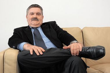 Miha Kozinc: &raquo;Ni stvar odvetnika, da se kakorkoli ozira na javno mnenje, na klice po krvi, ampak da v skladu s kodeksom in zakonom opravi svojo nalogo. Ne glede na ceno, ki jo za to plača.&laquo;
