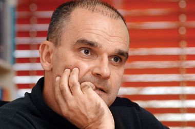 &raquo;Izkušnje s takšnimi agencijami so tako sveže, da je težko dajati ocene, ali delujejo uspešno. To velja tudi za finski primer, saj mi kolegi iz Finske sporočajo zelo različna mnenja.&laquo; - Marko Jaklič, Ekonomska Fakulteta