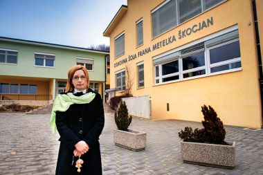 Irena Čengija Peterlin, ravnateljica Osnovne šole Frana Metelka Škocjan Irena Čengija Peterlin, ravnateljica Osnovne šole Frana Metelka Škocjan