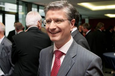 Franjo Bobinac, Gorenje: &raquo;Ponekod je potrošniško ozračje razmeroma slabo in kupci z večjimi nadomestnimi nakupi, kot so gospodinjski aparati, raje (po)čakajo. Težavne razmere na nekaterih zahodnih trgih nevtraliziramo z dobro prodajo v vzhodni in srednji Evropi.&laquo;