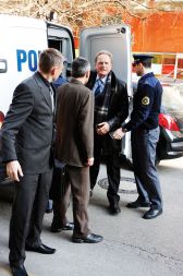 Volivcem moraš pokazati, da vlada učinkovito preganja sovražnike &ndash; aretacija Ivana Zidarja.