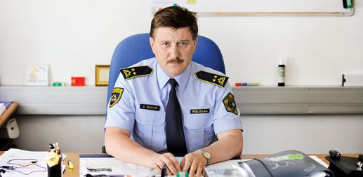 /media/www/slike.old/mladina/tintogulinb5.jpg
