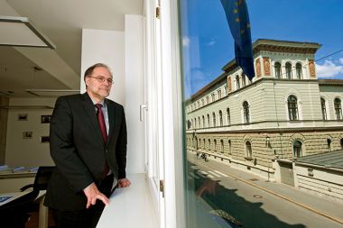 /media/www/slike.old/mladina/vint_velika20110509_9010_b5.jpg