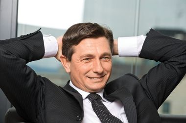 /media/www/slike.old/mladina/vintborut_pahor_b520090325_4432.jpg