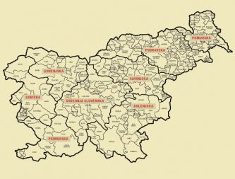 Zemljevid z 8 pokrajinami, ki so ga leta 2004 izdelali v Službi Vlade RS za lokalno samoupravo in ki bi bil po Vlajevem mnenju ustrezen
