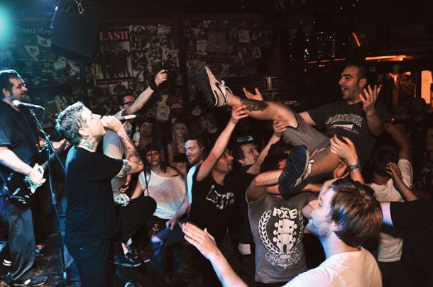 POST HARDCORE BOY SETS FIRE, PIEFFE FACTORY, GORICA, ITALIJA | DOMEN REPNIK