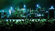 Rutinirani nastop zvezdnikov “postpunk revivala”
