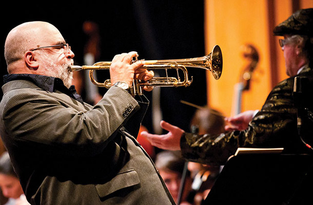 Jazz trobentač Randy Brecker z orkestrom mladih glasbenikov iz SLO, HR in A, Kulturzentrum Leibnitz (A) | Saša Huzjak
