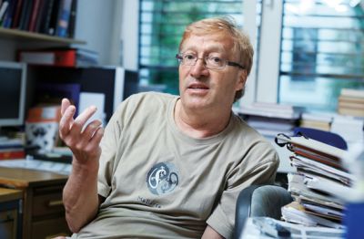 Dr. Božo Repe